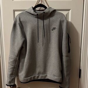 Nike Sportswear Tech Fleece Pullover Hoodie
